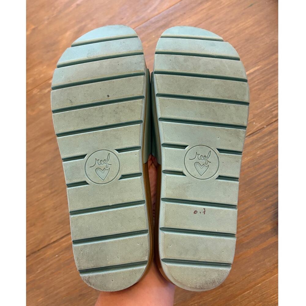 Reef Women’s Cushion Vista Hi Slide Sandals Size 11 Sage Green Platform Buckle - Picture 5 of 5